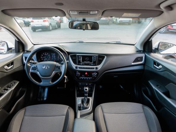 Hyundai Solaris II с пробегом 2018 года, цена 1 478 000 рублей, 120126 км, седан, Автокод Объявления