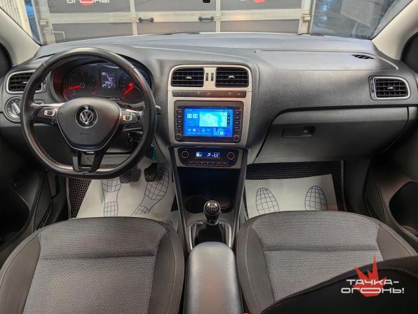 Volkswagen Polo V Рестайлинг с пробегом 2018 года, цена 1 248 000 рублей, 139000 км, седан, Автокод Объявления