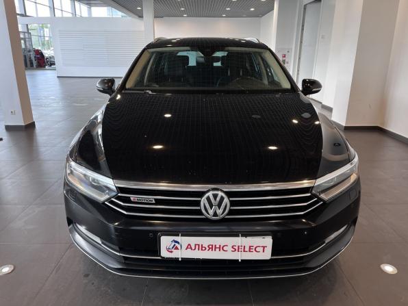 Volkswagen Passat B8 с пробегом 2018 года, цена 1 845 000 рублей, 305313 км, универсал, Автокод Объявления
