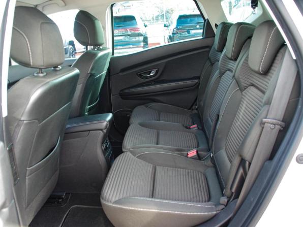 Renault Scenic IV с пробегом 2020 года, цена 1 890 000 рублей, 86140 км, компактвэн, Автокод Объявления
