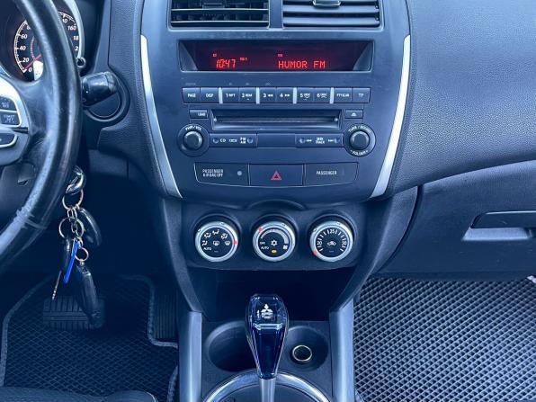 Mitsubishi ASX I с пробегом 2011 года, цена 850 000 рублей, 201210 км, внедорожник, Автокод Объявления