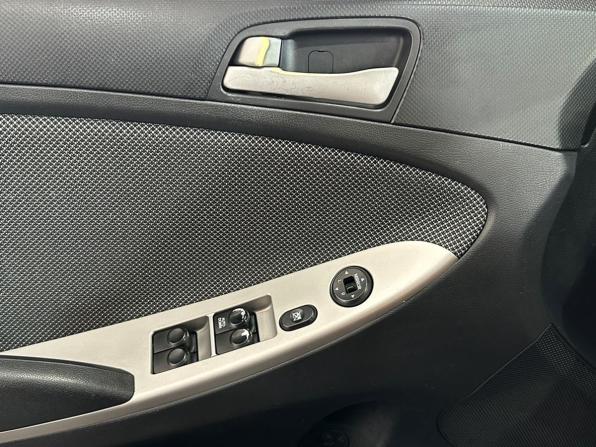 Hyundai Solaris I с пробегом 2011 года, цена 550 000 рублей, 186255 км, хэтчбек, Автокод Объявления
