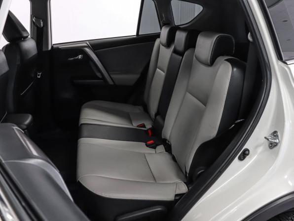 Toyota RAV4 IV (XA40) Рестайлинг с пробегом 2016 года, цена 2 299 000 рублей, 159425 км, внедорожник, Автокод Объявления