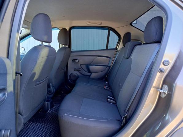 Renault Logan II Рестайлинг с пробегом 2019 года, цена 946 000 рублей, 164078 км, седан, Автокод Объявления