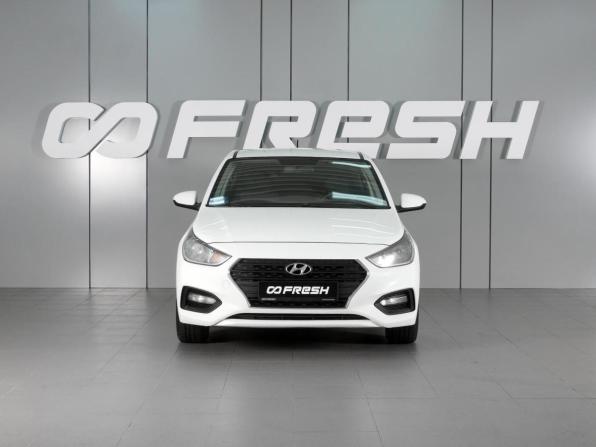 Hyundai Solaris II с пробегом 2019 года, цена 1 299 000 рублей, 174064 км, седан, Автокод Объявления