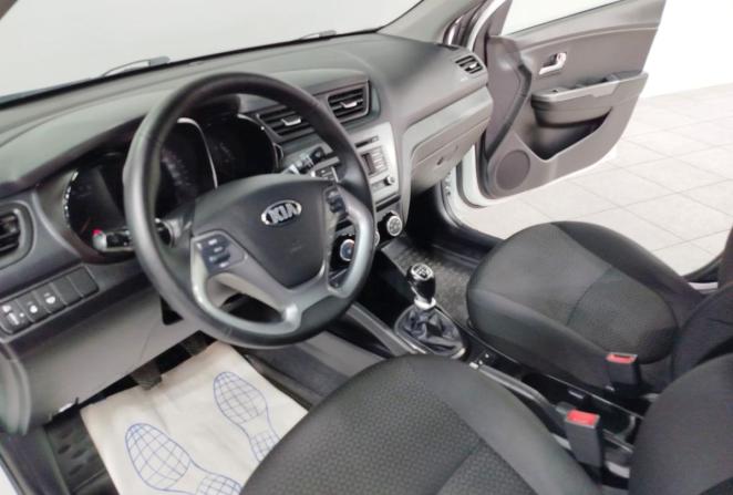 Kia Rio III Рестайлинг с пробегом 2016 года, цена 1 090 000 рублей, 136175 км, седан, Автокод Объявления
