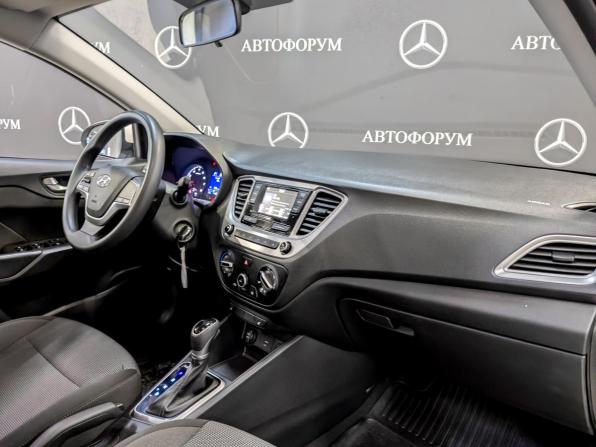 Hyundai Solaris II Рестайлинг с пробегом 2022 года, цена 1 615 000 рублей, 71375 км, седан, Автокод Объявления
