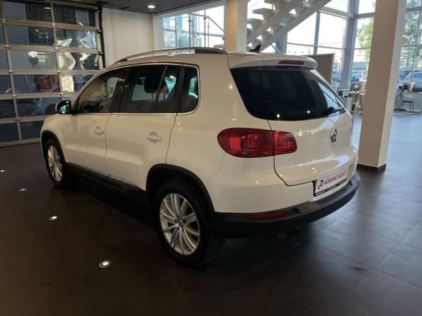 Volkswagen Tiguan I Рестайлинг с пробегом 2013 года, цена 1 564 000 рублей, 175550 км, внедорожник, Автокод Объявления