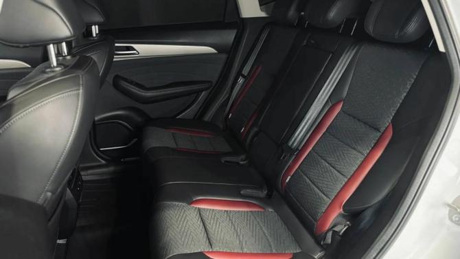 Haval F7 I Рестайлинг с пробегом 2023 года, цена 2 150 000 рублей, 63026 км, внедорожник, Автокод Объявления