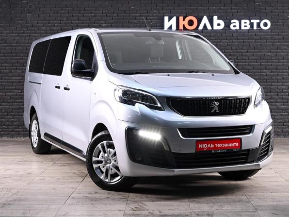 Peugeot Traveller I с пробегом 2022 года, цена 2 475 000 рублей, 107754 км, минивэн, Автокод Объявления