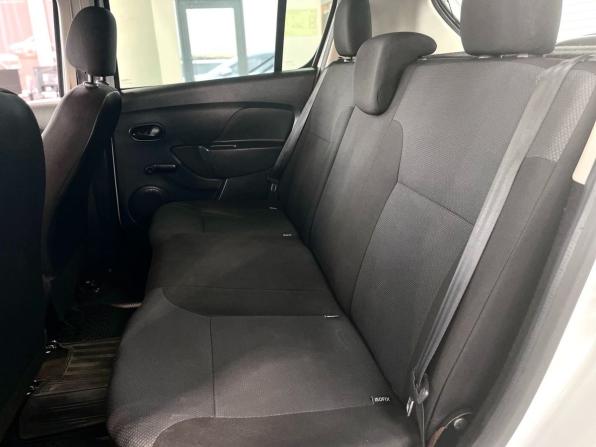 Renault Sandero II с пробегом 2015 года, цена 639 900 рублей, 128000 км, хэтчбек, Автокод Объявления