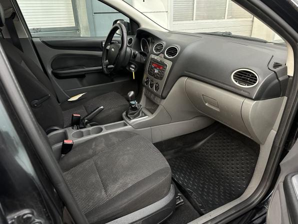 Ford Focus II Рестайлинг с пробегом 2011 года, цена 350 000 рублей, 537957 км, седан, Автокод Объявления