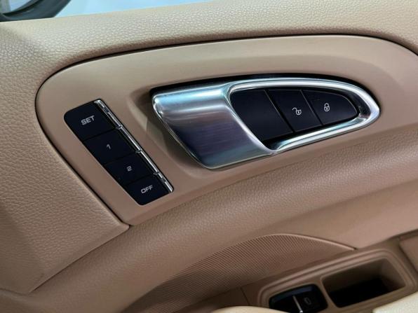 Porsche Cayenne II (958) с пробегом 2012 года, цена 3 050 000 рублей, 127830 км, внедорожник, Автокод Объявления