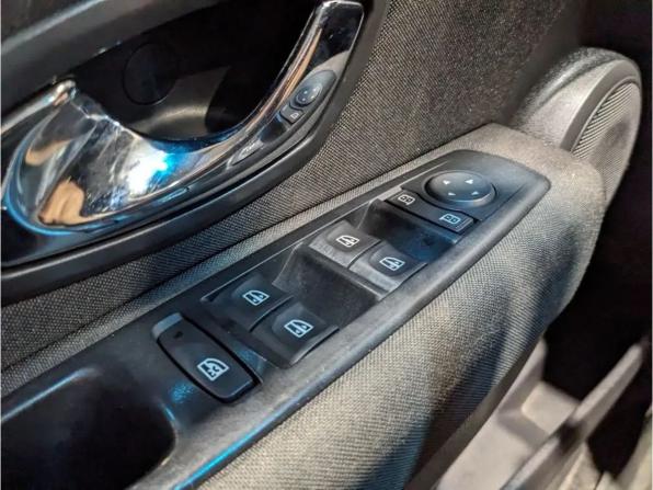 Renault Fluence I Рестайлинг с пробегом 2013 года, цена 500 000 рублей, 218006 км, седан, Автокод Объявления