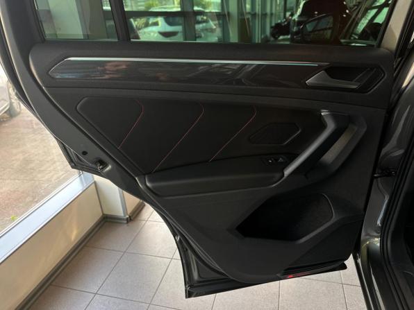 Volkswagen Tiguan II Рестайлинг с пробегом 2022 года, цена 3 460 000 рублей, 49011 км, внедорожник, Автокод Объявления