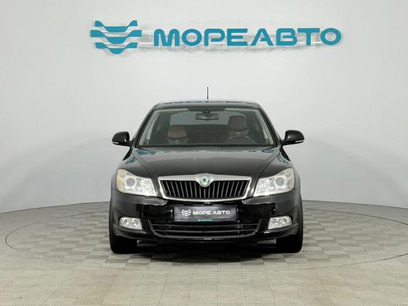 Skoda Octavia II (A5) Рестайлинг с пробегом 2012 года, цена 999 000 рублей, 179400 км, лифтбек, Автокод Объявления