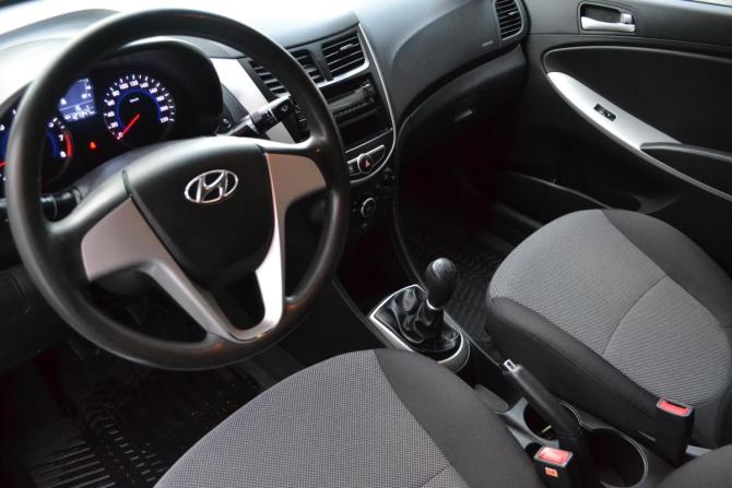 Hyundai Solaris I с пробегом 2013 года, цена 800 000 рублей, 127346 км, седан, Автокод Объявления