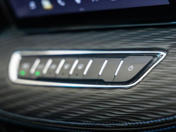 Haval Jolion I с пробегом 2023 года, цена 1 588 000 рублей, 76517 км, внедорожник, Автокод Объявления