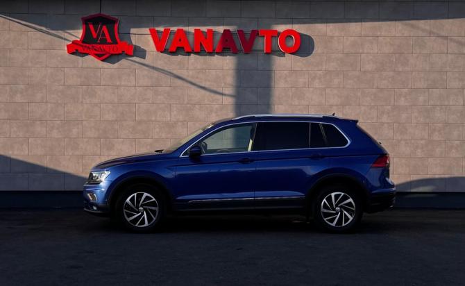 Volkswagen Tiguan II с пробегом 2018 года, цена 2 390 000 рублей, 95000 км, внедорожник, Автокод Объявления