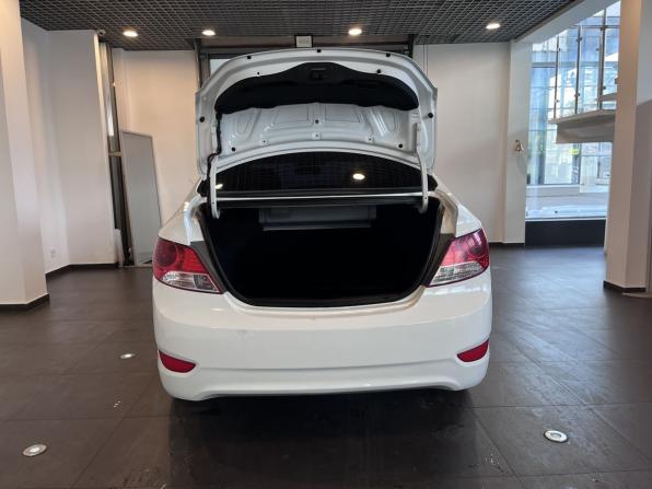 Hyundai Solaris I с пробегом 2013 года, цена 600 000 рублей, 217971 км, седан, Автокод Объявления