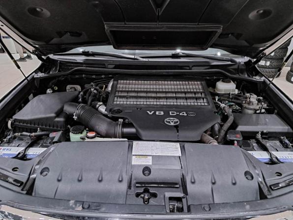 Toyota Land Cruiser 200 Series Рестайлинг 1 с пробегом 2015 года, цена 4 650 000 рублей, 100134 км, внедорожник, Автокод Объявления