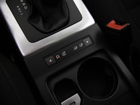 Land Rover Freelander II Рестайлинг 2 с пробегом 2014 года, цена 1 299 000 рублей, 210278 км, внедорожник, Автокод Объявления