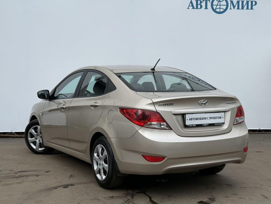 Hyundai Solaris I Москва  - изображение 7
