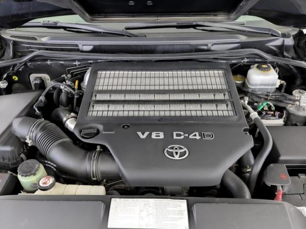 Toyota Land Cruiser 200 Series Рестайлинг 2 с пробегом 2017 года, цена 6 170 000 рублей, 177144 км, внедорожник, Автокод Объявления