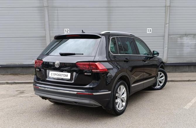 Volkswagen Tiguan II с пробегом 2019 года, цена 2 499 000 рублей, 134329 км, внедорожник, Автокод Объявления