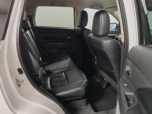 Mitsubishi Outlander III с пробегом 2013 года, цена 1 369 000 рублей, 222799 км, внедорожник, Автокод Объявления