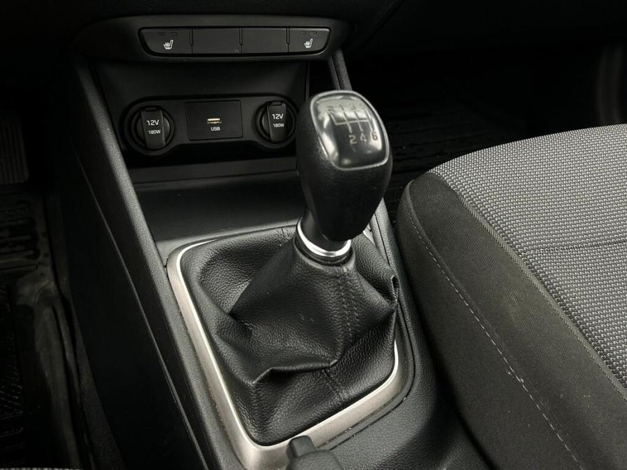 Hyundai Solaris II Санкт-Петербург  - изображение 15