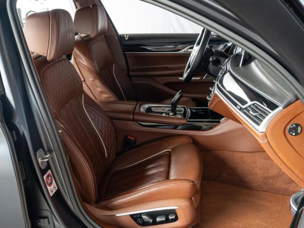 BMW 7 серии VI (G11/G12) с пробегом 2016 года, цена 4 700 000 рублей, 167010 км, седан, Автокод Объявления