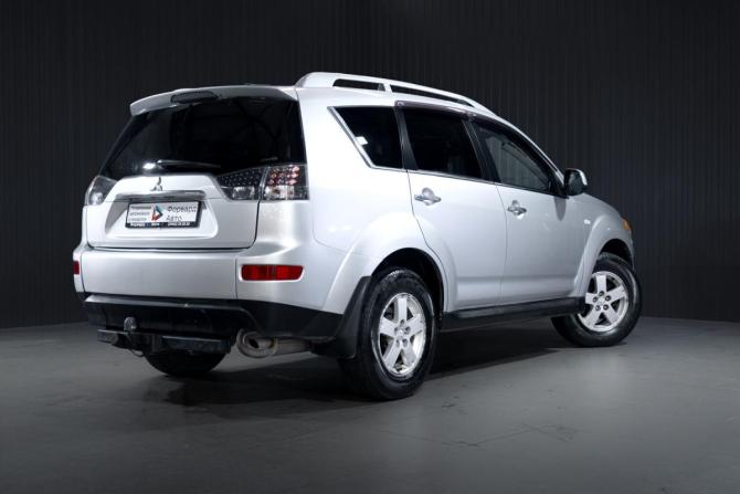 Mitsubishi Outlander II с пробегом 2008 года, цена 999 000 рублей, 258031 км, внедорожник, Автокод Объявления