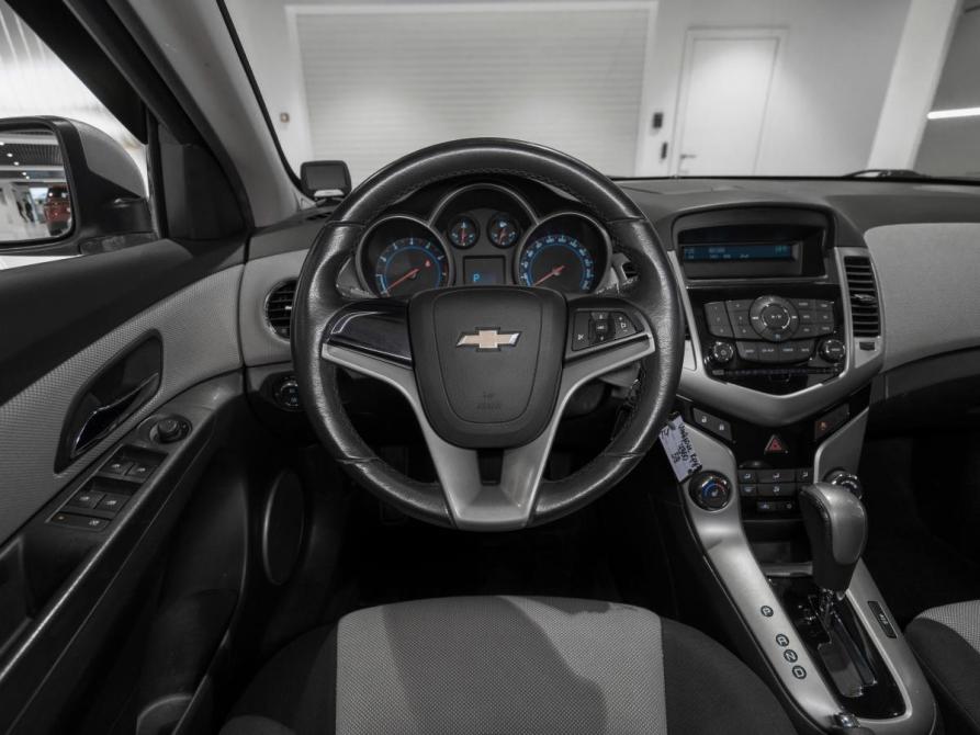 Chevrolet Cruze I Рестайлинг Москва  - изображение 10