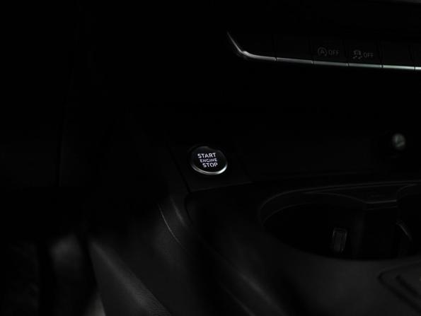 Audi A4 V (B9) с пробегом 2018 года, цена 2 399 700 рублей, 82552 км, седан, Автокод Объявления