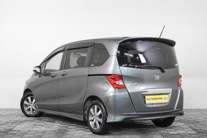 Honda Freed I с пробегом 2009 года, цена 899 000 рублей, 182472 км, компактвэн, Автокод Объявления