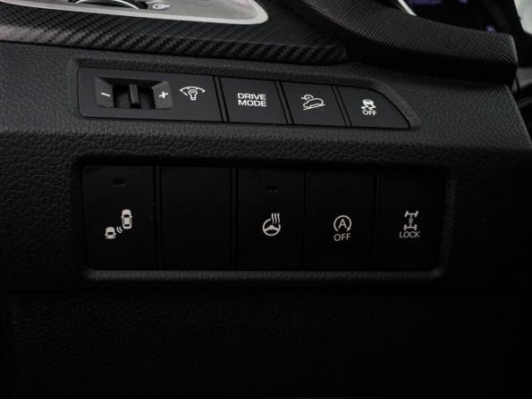 Hyundai Santa Fe III Рестайлинг с пробегом 2017 года, цена 2 500 000 рублей, 113840 км, внедорожник, Автокод Объявления