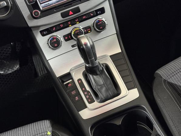 Volkswagen Passat CC I Рестайлинг с пробегом 2014 года, цена 1 130 000 рублей, 229356 км, седан, Автокод Объявления
