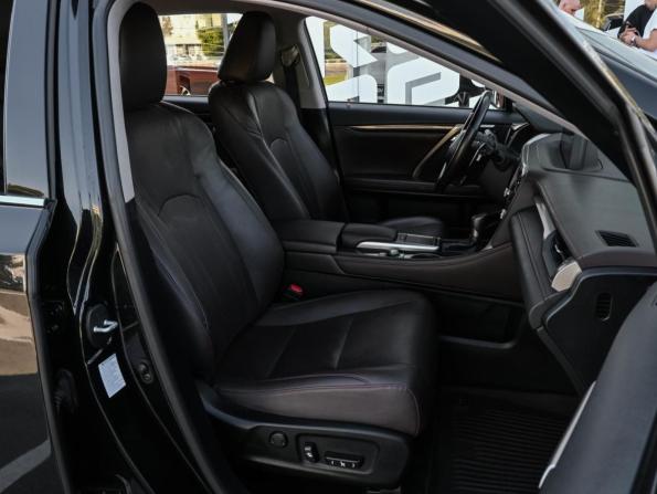 Lexus RX IV Рестайлинг с пробегом 2021 года, цена 3 999 000 рублей, 135236 км, внедорожник, Автокод Объявления