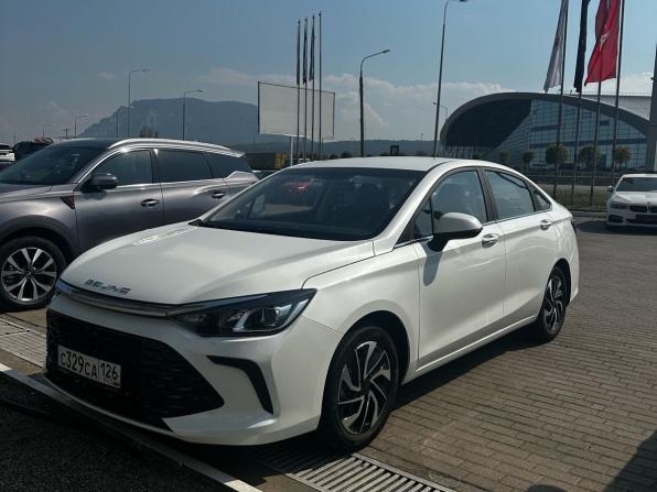 BAIC U5 Plus с пробегом 2023 года, цена 1 200 000 рублей, 59037 км, седан, Автокод Объявления