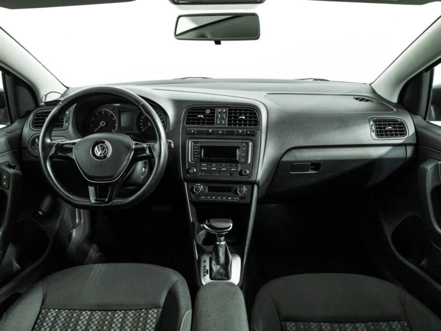 Volkswagen Polo V Рестайлинг Санкт-Петербург  - изображение 13