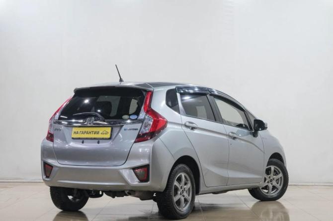 Honda Fit III с пробегом 2015 года, цена 999 000 рублей, 160000 км, хэтчбек, Автокод Объявления