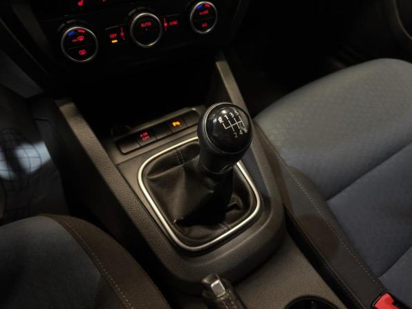 Volkswagen Jetta VI с пробегом 2013 года, цена 719 000 рублей, 220476 км, седан, Автокод Объявления