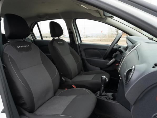 Renault Logan II Рестайлинг с пробегом 2019 года, цена 1 160 000 рублей, 44761 км, седан, Автокод Объявления