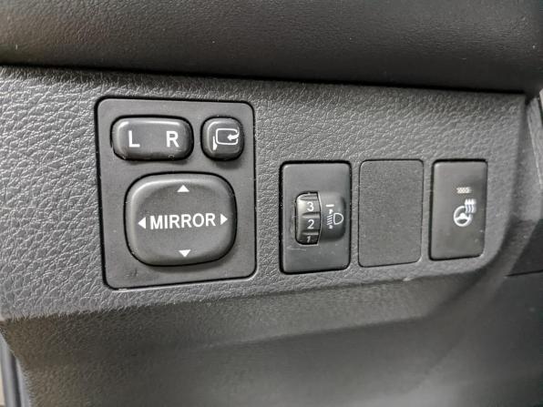 Toyota RAV4 IV (XA40) Рестайлинг с пробегом 2016 года, цена 2 150 000 рублей, 205575 км, внедорожник, Автокод Объявления