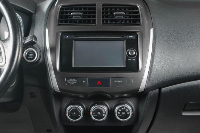 Mitsubishi ASX I Рестайлинг с пробегом 2012 года, цена 1 379 000 рублей, 231100 км, внедорожник, Автокод Объявления