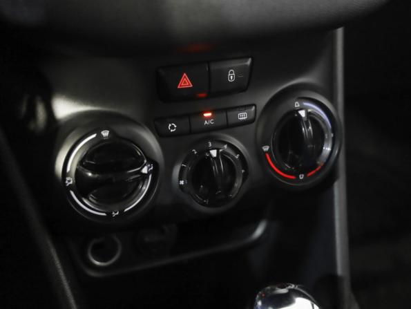 Peugeot 208 I с пробегом 2013 года, цена 749 000 рублей, 88080 км, хэтчбек, Автокод Объявления