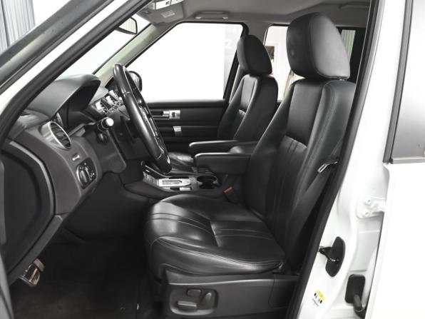 Land Rover Discovery IV Рестайлинг с пробегом 2015 года, цена 2 495 000 рублей, 147503 км, внедорожник, Автокод Объявления