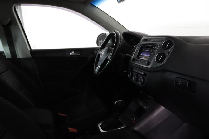 Volkswagen Tiguan I Рестайлинг с пробегом 2016 года, цена 1 859 990 рублей, 154517 км, внедорожник, Автокод Объявления