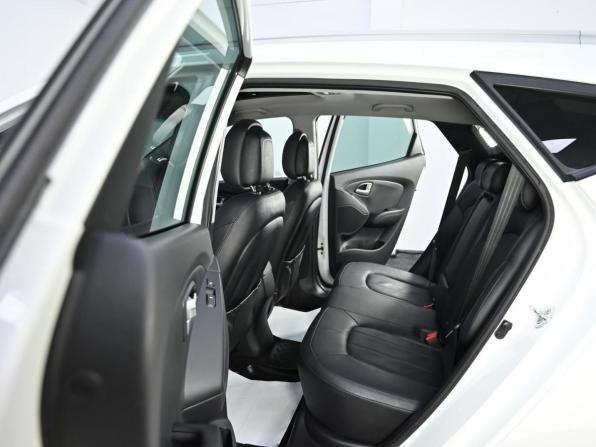 Hyundai ix35 I Рестайлинг с пробегом 2015 года, цена 1 349 000 рублей, 96000 км, внедорожник, Автокод Объявления